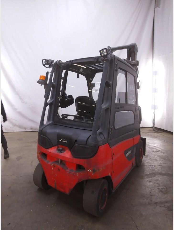 Linde E25L-01 - Eltruck: bild 2 Linde E25L-01 - Eltruck: bild 2