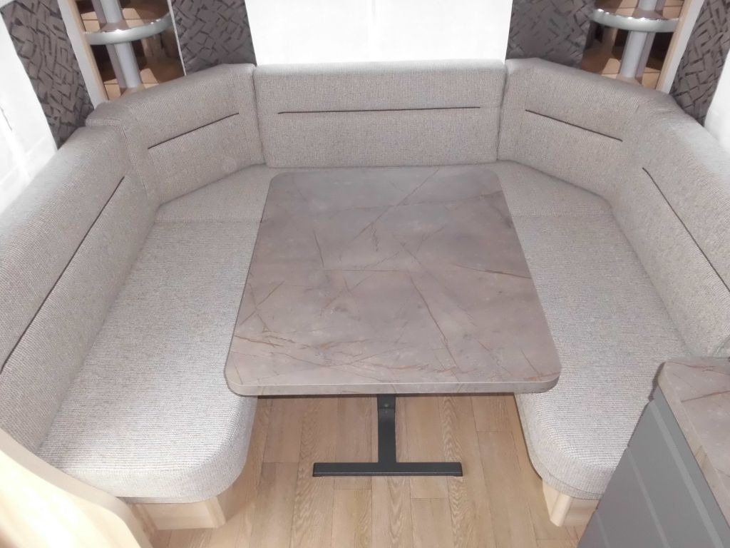 Hobby De Luxe 515 UHL 2025 2000kg. AUTARK AMBIENTE Hobby De Luxe 515 UHL mit Extras, Lagerabverkauf! - Husvagn: bild 5 Hobby De Luxe 515 UHL 2025 2000kg. AUTARK AMBIENTE Hobby De Luxe 515 UHL mit Extras, Lagerabverkauf! - Husvagn: bild 5