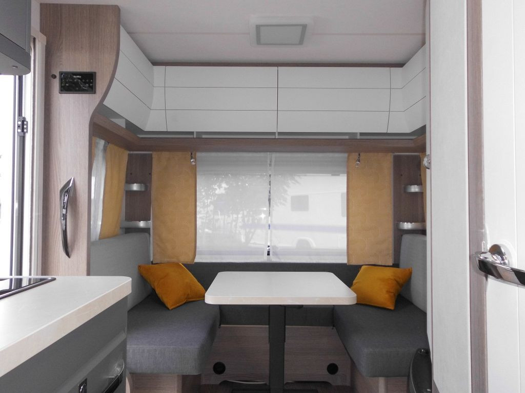 Hobby OnTour 460 DL 2026 BUGFENSTER 1500 ROLLROST - Husvagn: bild 1 Hobby OnTour 460 DL 2026 BUGFENSTER 1500 ROLLROST - Husvagn: bild 1