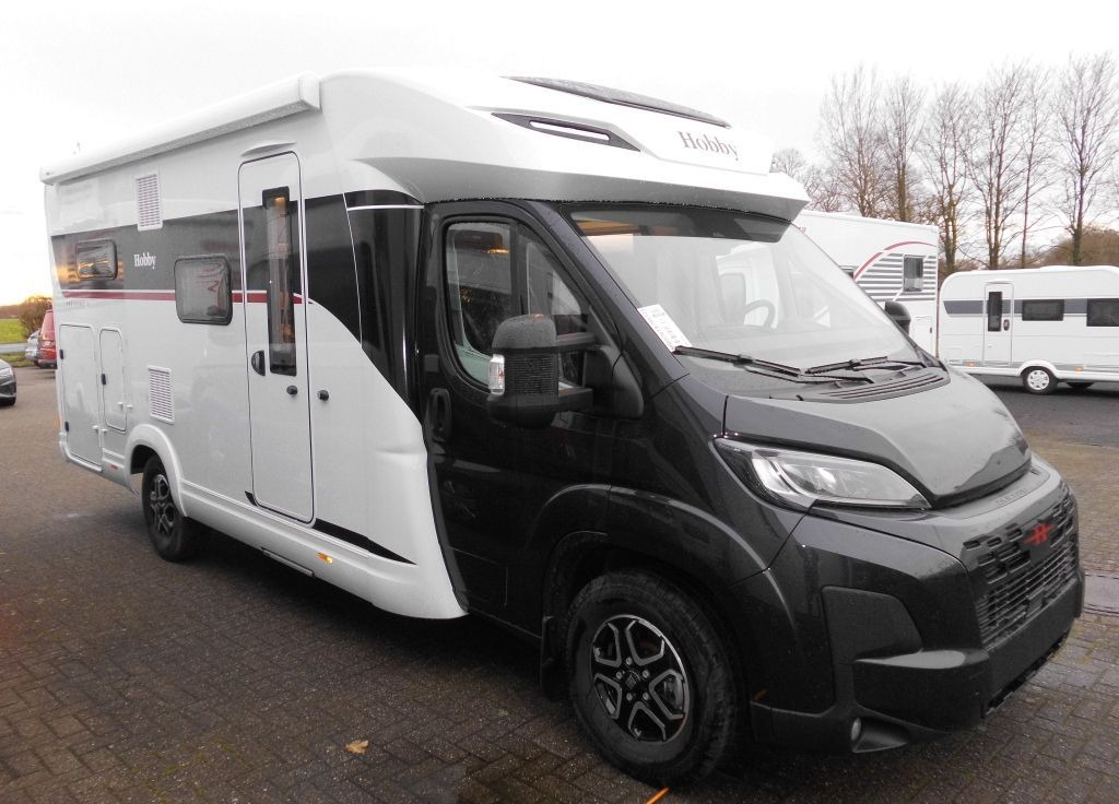 Hobby PRESTIGE T 710 GE 2026 180PS Autom. Voll LED +++ - Halvintegrerad husbil: bild 1 Hobby PRESTIGE T 710 GE 2026 180PS Autom. Voll LED +++ - Halvintegrerad husbil: bild 1