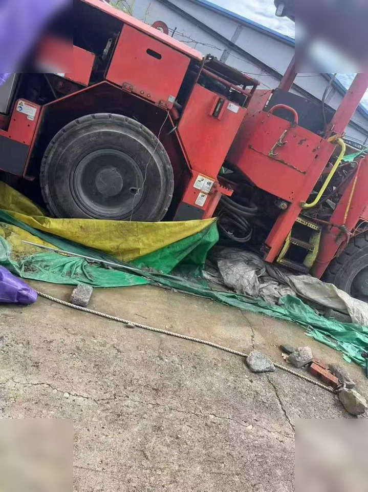 2012 SANDVIK DL311 - Styrbara borrmaskin: bild 2 2012 SANDVIK DL311 - Styrbara borrmaskin: bild 2