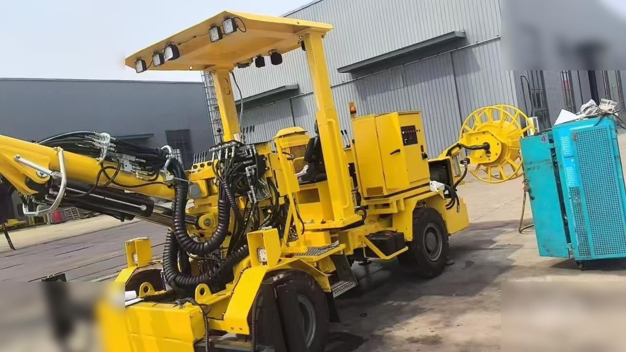 2014 ATLAS COPCO BOOMER 281 - Styrbara borrmaskin: bild 3 2014 ATLAS COPCO BOOMER 281 - Styrbara borrmaskin: bild 3