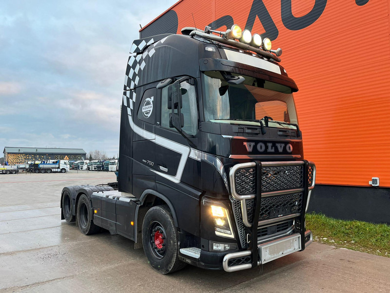 Volvo FH 16 750 6x4 GCW 80 ton / RETARDER / HYDRAULICS / TANDEM AXLE LIFT - Dragbil: bild 4 Volvo FH 16 750 6x4 GCW 80 ton / RETARDER / HYDRAULICS / TANDEM AXLE LIFT - Dragbil: bild 4