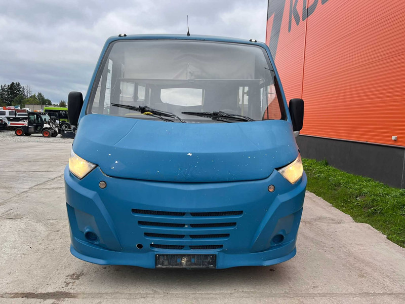 Iveco KAPENA THESI 2 PCS AVAILABLE / CNG ! / 27 SEATS + 5 STANDING / AC - Minibuss, Persontransport: bild 2 Iveco KAPENA THESI 2 PCS AVAILABLE / CNG ! / 27 SEATS + 5 STANDING / AC - Minibuss, Persontransport: bild 2