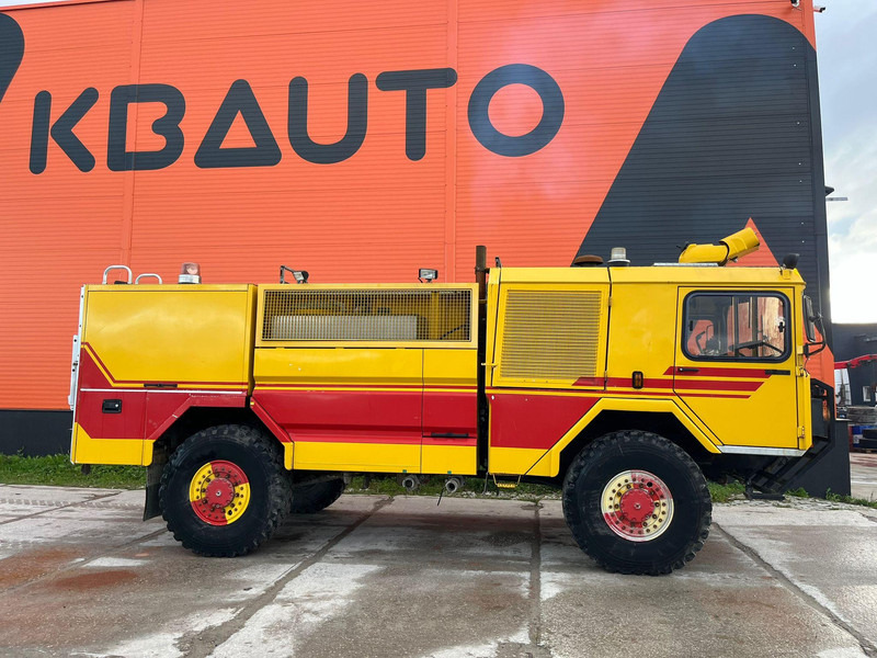 MAN DAF 14.440 4x4 Rosenbauer R280HN2 / 2800 l/min - 15 bar / 300 l/min - 40 bar / tanks 178 + 1546 l - Släck/ Räddningsvagn: bild 5 MAN DAF 14.440 4x4 Rosenbauer R280HN2 / 2800 l/min - 15 bar / 300 l/min - 40 bar / tanks 178 + 1546 l - Släck/ Räddningsvagn: bild 5