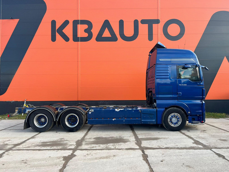 MAN TGX 33.560 6x4 CHASSIS L=6907 mm - Chassi lastbil: bild 4 MAN TGX 33.560 6x4 CHASSIS L=6907 mm - Chassi lastbil: bild 4