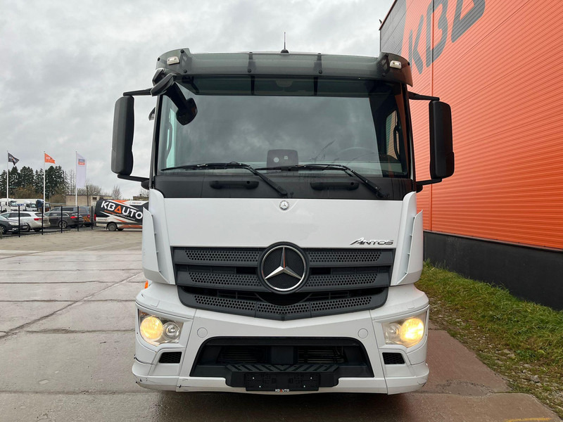 Mercedes-Benz Antos 2543 6x2*4 THERMOKING UT 800 / BOX L=7604 - Kylbil lastbil: bild 2 Mercedes-Benz Antos 2543 6x2*4 THERMOKING UT 800 / BOX L=7604 - Kylbil lastbil: bild 2