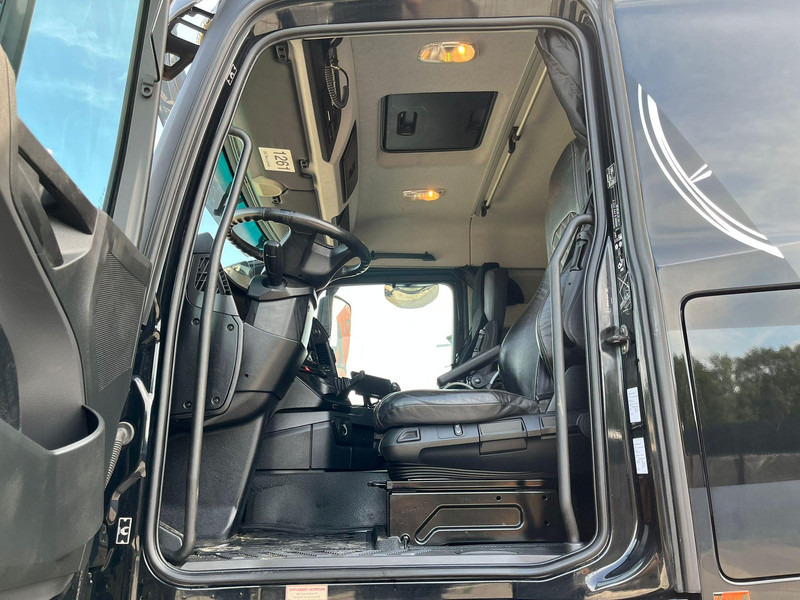 Tippbil lastbil Mercedes-Benz Arocs 3253 8x4 RETARDER / SNOW PLOW EQUIPMENT: bild 17