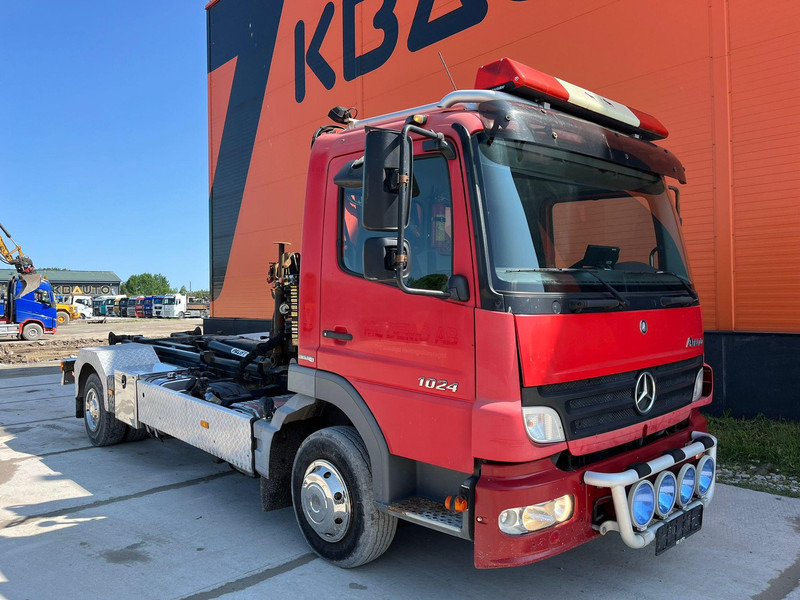 Mercedes-Benz Atego 1024 4x2 PK4100 + WINCH / HOOK LIFT L=3900 mm - Lastväxlare lastbil, Kranbil: bild 4 Mercedes-Benz Atego 1024 4x2 PK4100 + WINCH / HOOK LIFT L=3900 mm - Lastväxlare lastbil, Kranbil: bild 4