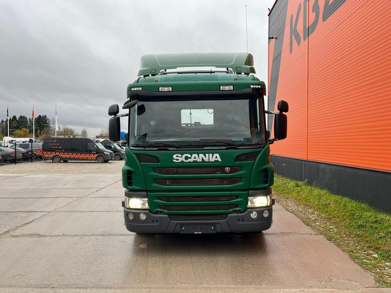Scania P 450 8x4*4 FOR SALE AS CHASSIS / HYDRAULICS - Chassi lastbil: bild 3 Scania P 450 8x4*4 FOR SALE AS CHASSIS / HYDRAULICS - Chassi lastbil: bild 3