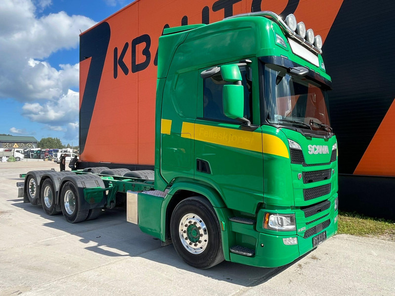 Scania R500 8x4*4 9 TON FRONT AXLE / PTO / RETARDER / CHASSIS L=7420 mm - Chassi lastbil: bild 4 Scania R500 8x4*4 9 TON FRONT AXLE / PTO / RETARDER / CHASSIS L=7420 mm - Chassi lastbil: bild 4