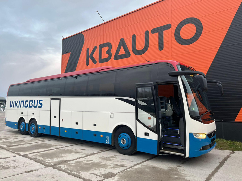 Volvo B11R 9900 6x2*4 58 SEATS / AC / AUXILIARY HEATING / WC - Turistbuss: bild 1 Volvo B11R 9900 6x2*4 58 SEATS / AC / AUXILIARY HEATING / WC - Turistbuss: bild 1