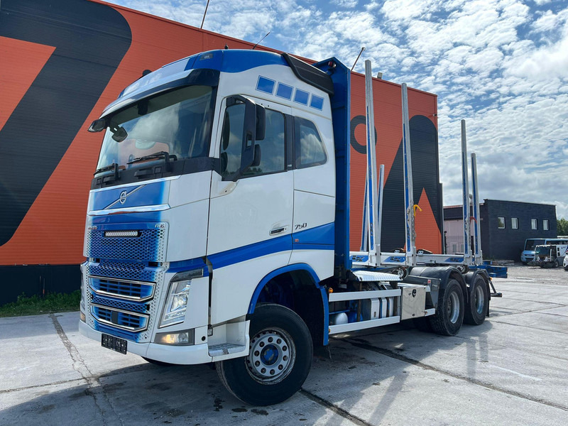 Volvo FH 16 750 6x4 HYDRAULICS - Timmerbil, Kranbil: bild 1 Volvo FH 16 750 6x4 HYDRAULICS - Timmerbil, Kranbil: bild 1