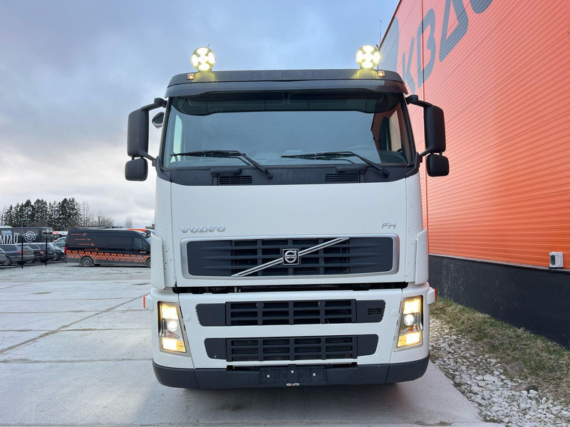 Volvo FH 440 6x2 HIAB 122D-3 / PLATFORM L=7045 mm - Flakbil, Kranbil: bild 3 Volvo FH 440 6x2 HIAB 122D-3 / PLATFORM L=7045 mm - Flakbil, Kranbil: bild 3