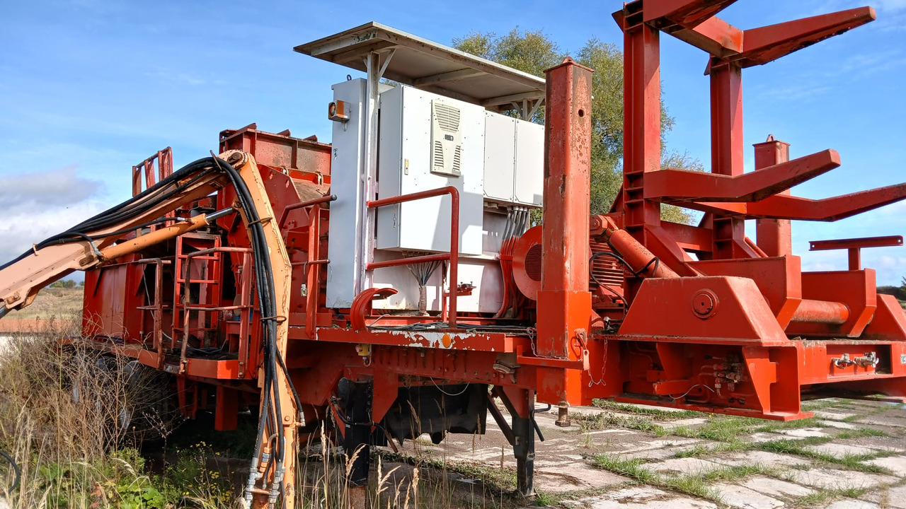 O&K 100x125 - Slagkross: bild 4 O&K 100x125 - Slagkross: bild 4