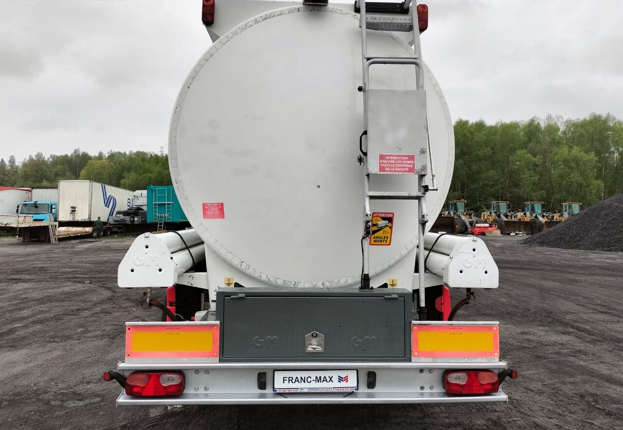 Magyar - Tanktrailer: bild 4 Magyar - Tanktrailer: bild 4