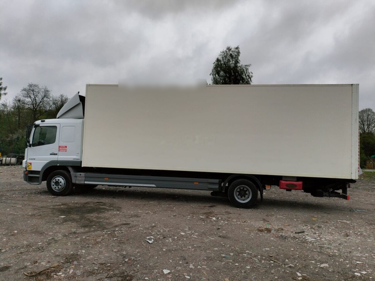 Mercedes-Benz ATEGO 1329 - Isotermiska lastbil: bild 5 Mercedes-Benz ATEGO 1329 - Isotermiska lastbil: bild 5