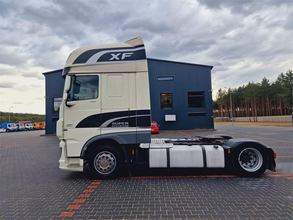DAF XF 106 460 - Dragbil: bild 2 DAF XF 106 460 - Dragbil: bild 2
