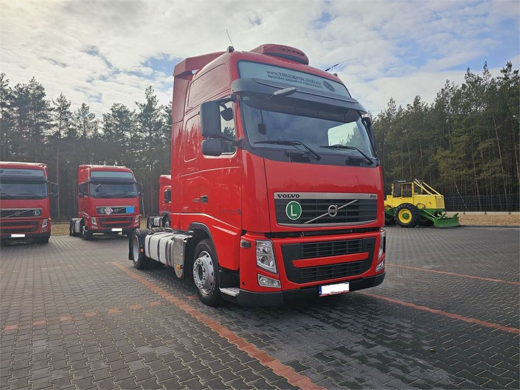 Volvo FH13 XXL NEW TIRES MANUAL 420 EURO 5 2011 - Dragbil: bild 1 Volvo FH13 XXL NEW TIRES MANUAL 420 EURO 5 2011 - Dragbil: bild 1