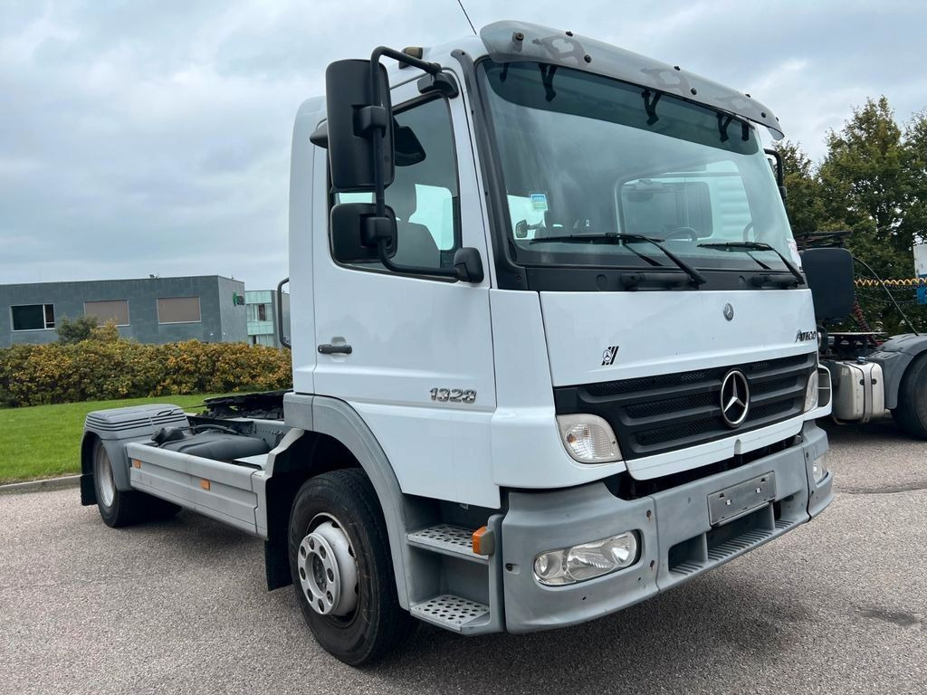 Mercedes-Benz Atego 1328 LS 4x2 + Diagnose Auflieger Mercedes-Benz Atego 1328 LS 4x2 + Diagnose Auflieger - Dragbil: bild 4 Mercedes-Benz Atego 1328 LS 4x2 + Diagnose Auflieger Mercedes-Benz Atego 1328 LS 4x2 + Diagnose Auflieger - Dragbil: bild 4