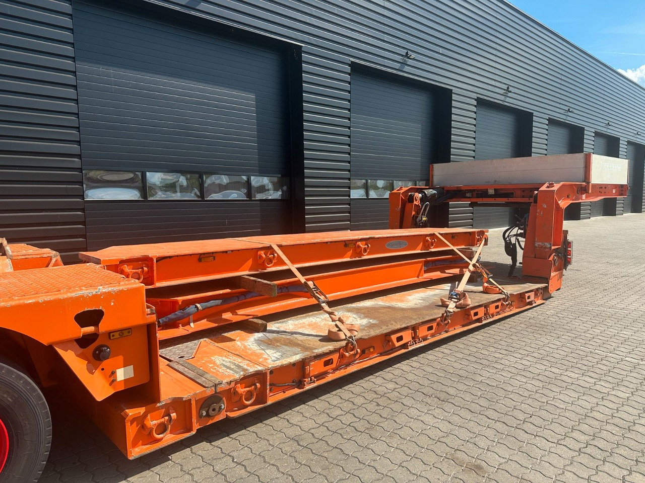Faymonville 3 achs tiefbett / Verlängerungsträger - Låg lastare semitrailer: bild 3 Faymonville 3 achs tiefbett / Verlängerungsträger - Låg lastare semitrailer: bild 3