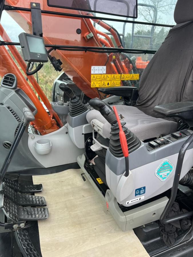 Hitachi ZX210LC 6 - Bandgrävare: bild 5 Hitachi ZX210LC 6 - Bandgrävare: bild 5