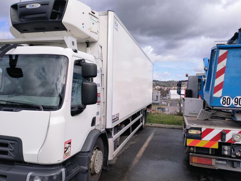 Renault D-Series Wide 320 - Kylbil lastbil: bild 1 Renault D-Series Wide 320 - Kylbil lastbil: bild 1