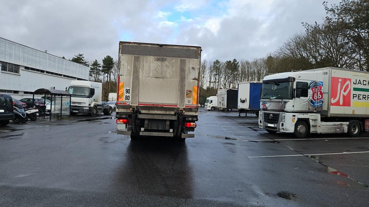 Scania P 370 - Kylbil lastbil: bild 4 Scania P 370 - Kylbil lastbil: bild 4