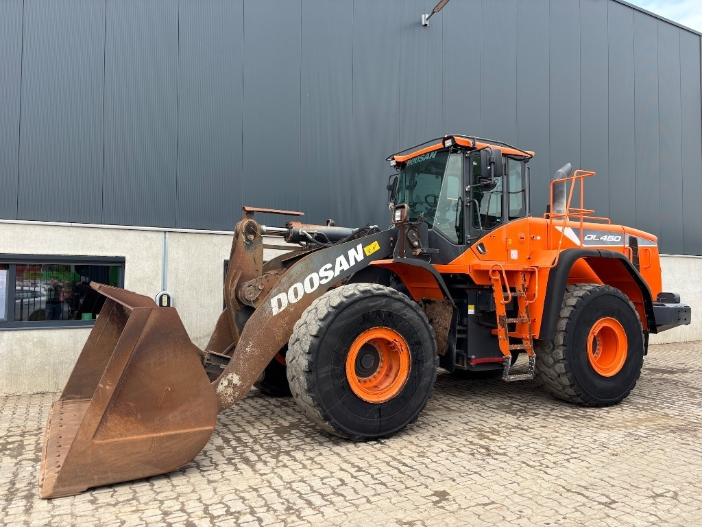 Doosan DL 450-5 - DL 420 - - Hjullastare: bild 1 Doosan DL 450-5 - DL 420 - - Hjullastare: bild 1