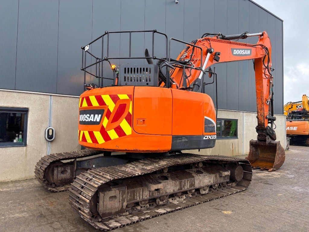 Doosan DX 235 LCR-5 - DX 235 - DX 225 - Bandgrävare: bild 5 Doosan DX 235 LCR-5 - DX 235 - DX 225 - Bandgrävare: bild 5