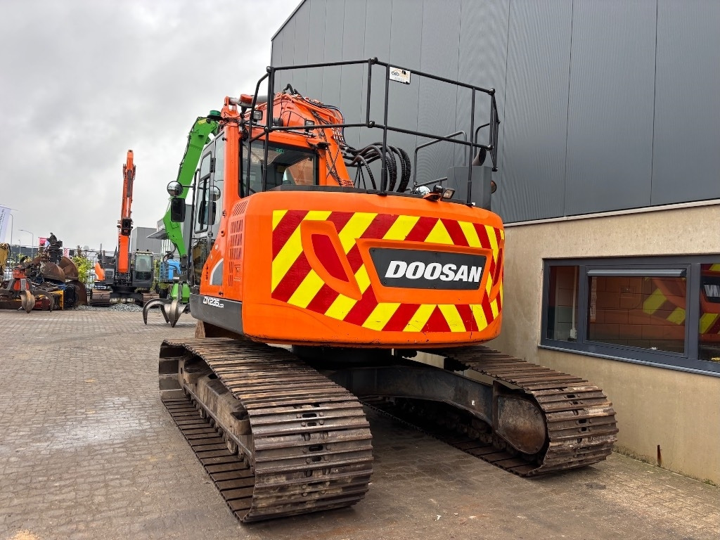 Doosan DX 235 LCR-5 - DX 235 - DX 225 - Bandgrävare: bild 4 Doosan DX 235 LCR-5 - DX 235 - DX 225 - Bandgrävare: bild 4