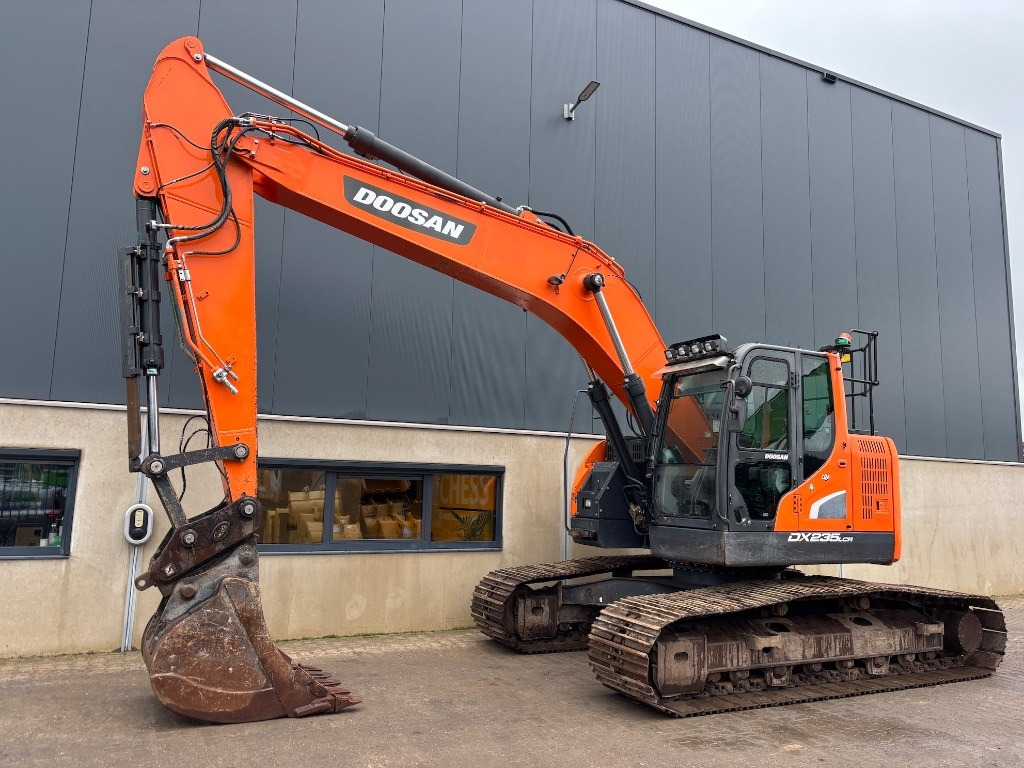 Doosan DX 235 LCR-5 - DX 235 - DX 225 - Bandgrävare: bild 1 Doosan DX 235 LCR-5 - DX 235 - DX 225 - Bandgrävare: bild 1