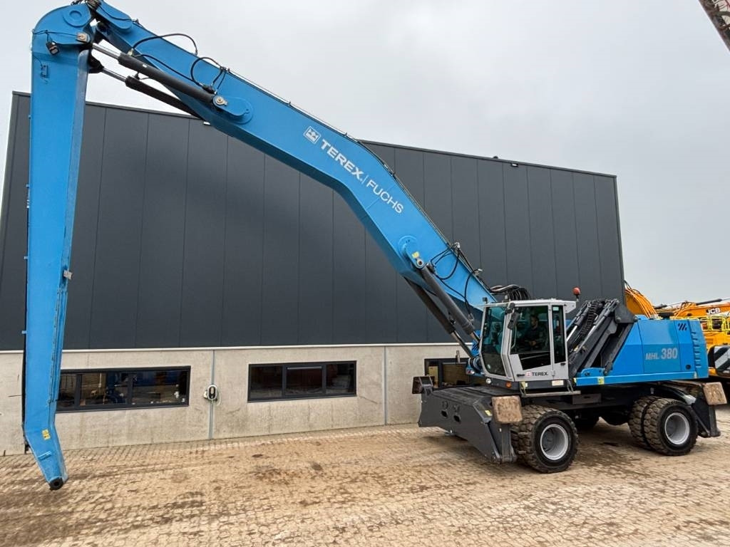 Fuchs MHL 380 -- only 6650 real working hours - Materialhanterare: bild 1 Fuchs MHL 380 -- only 6650 real working hours - Materialhanterare: bild 1