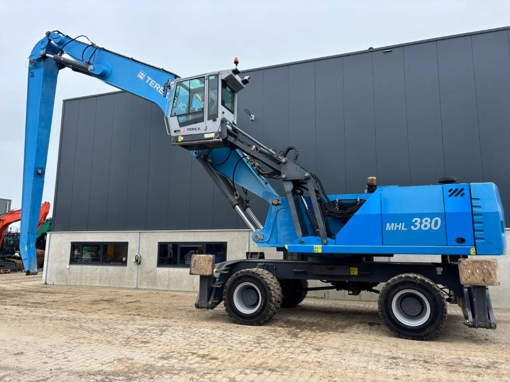 Fuchs MHL 380 -- only 6650 real working hours - Materialhanterare: bild 5 Fuchs MHL 380 -- only 6650 real working hours - Materialhanterare: bild 5