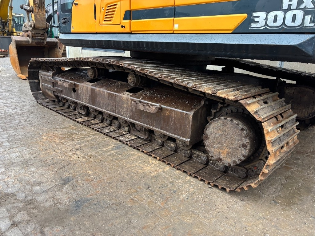 Bandgrävare Hyundai HX 300 L - HX300 - HX300L: bild 32 Bandgrävare Hyundai HX 300 L - HX300 - HX300L: bild 32