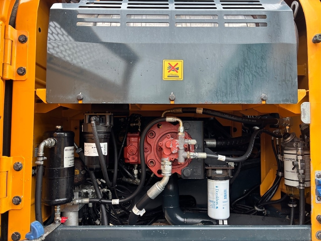 Bandgrävare Hyundai HX 300 L - HX300 - HX300L: bild 23 Bandgrävare Hyundai HX 300 L - HX300 - HX300L: bild 23