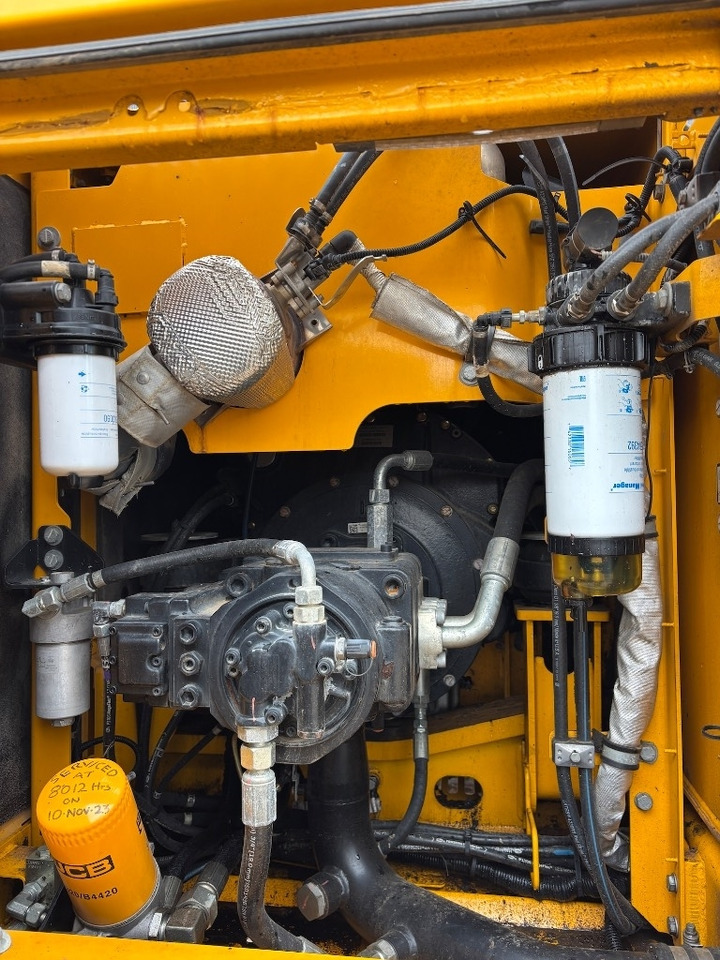 Bandgrävare JCB 220 XL 4F -- 220X lc -- 220 X LC: bild 23