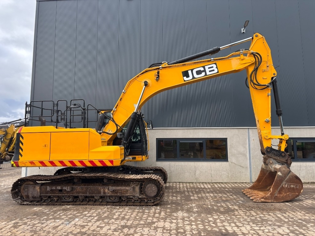 Bandgrävare JCB 220 XL 4F -- 220X lc -- 220 X LC: bild 6