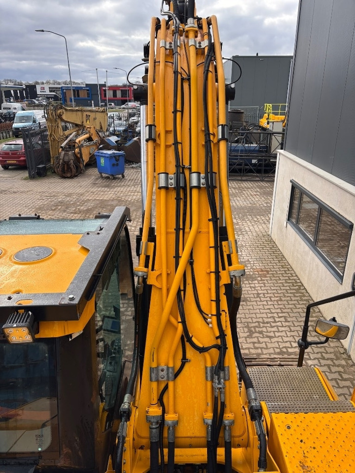 Bandgrävare JCB 220 XL 4F -- 220X lc -- 220 X LC: bild 32