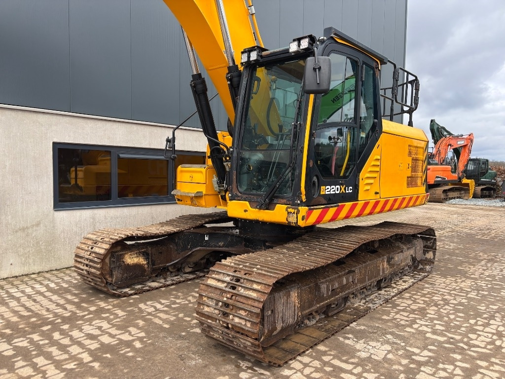 Bandgrävare JCB 220 XL 4F -- 220X lc -- 220 X LC: bild 12