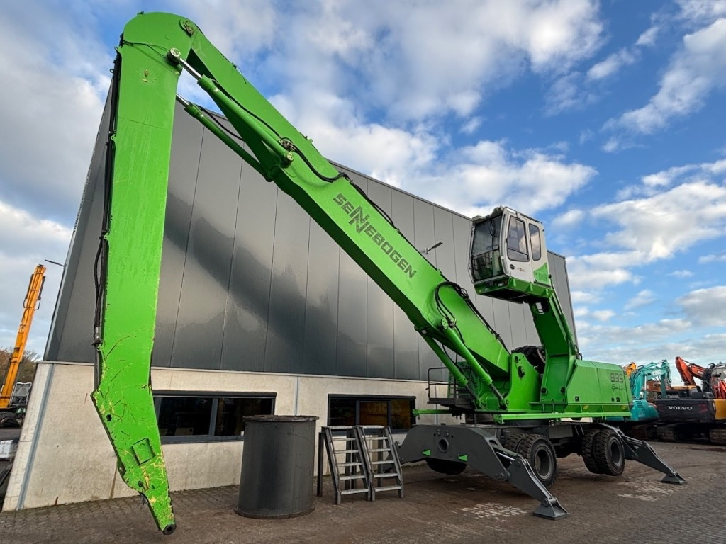 Sennebogen 835 - 835M - with 1.5M Pylon and new engine - Materialhanterare: bild 1 Sennebogen 835 - 835M - with 1.5M Pylon and new engine - Materialhanterare: bild 1