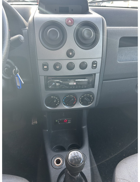 Citroën Berlingo 1.9d / 150 dkm / Frigo Box -25 gr. / APK TUV 10-26 - Kylbil: bild 5 Citroën Berlingo 1.9d / 150 dkm / Frigo Box -25 gr. / APK TUV 10-26 - Kylbil: bild 5