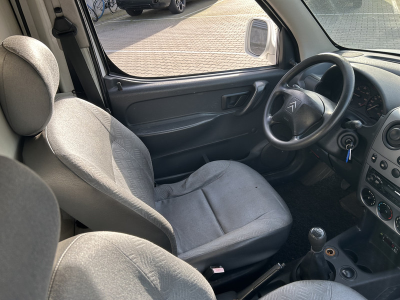 Citroën Berlingo 1.9d / 150 dkm / Frigo Box -25 gr. / APK TUV 10-26 - Kylbil: bild 3 Citroën Berlingo 1.9d / 150 dkm / Frigo Box -25 gr. / APK TUV 10-26 - Kylbil: bild 3