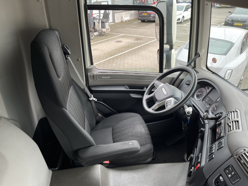 DAF CF 260 FA / Carrier Koeler - 30 gr / Chereau Frigobox / Laadklep 2000 kg - Kylbil lastbil: bild 3 DAF CF 260 FA / Carrier Koeler - 30 gr / Chereau Frigobox / Laadklep 2000 kg - Kylbil lastbil: bild 3