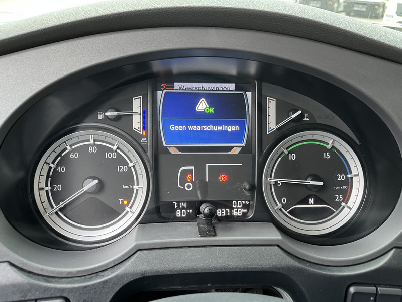 DAF XF 440 FT SC / Mega - Low Deck / 837 dkm / 2 Tanks / Stand Klima / Tacho V2 - Dragbil: bild 4 DAF XF 440 FT SC / Mega - Low Deck / 837 dkm / 2 Tanks / Stand Klima / Tacho V2 - Dragbil: bild 4