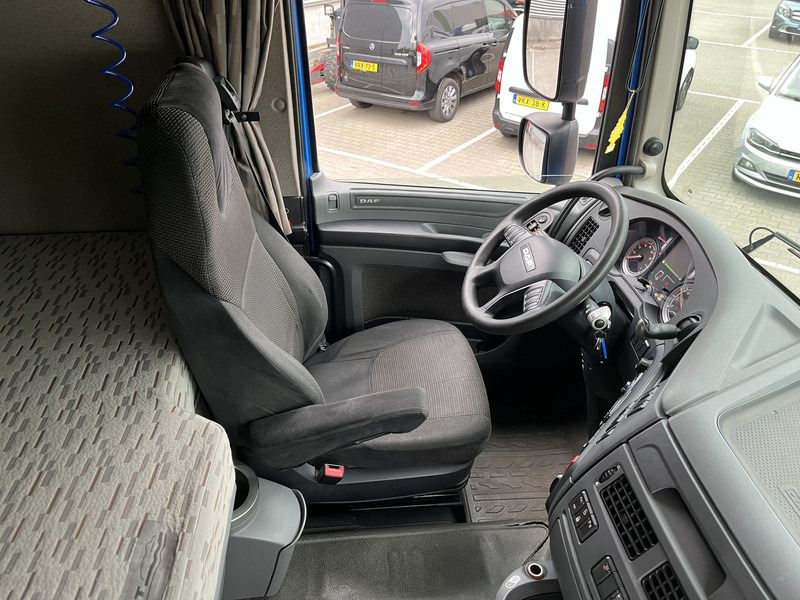 DAF XF 440 FT SC / Mega - Low Deck / 837 dkm / 2 Tanks / Stand Klima / Tacho V2 - Dragbil: bild 3 DAF XF 440 FT SC / Mega - Low Deck / 837 dkm / 2 Tanks / Stand Klima / Tacho V2 - Dragbil: bild 3