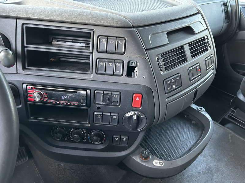 Dragbil DAF XF 440 FT SC / Smart Tacho V2 / 2 Tanks / Stand Klima: bild 6 Dragbil DAF XF 440 FT SC / Smart Tacho V2 / 2 Tanks / Stand Klima: bild 6