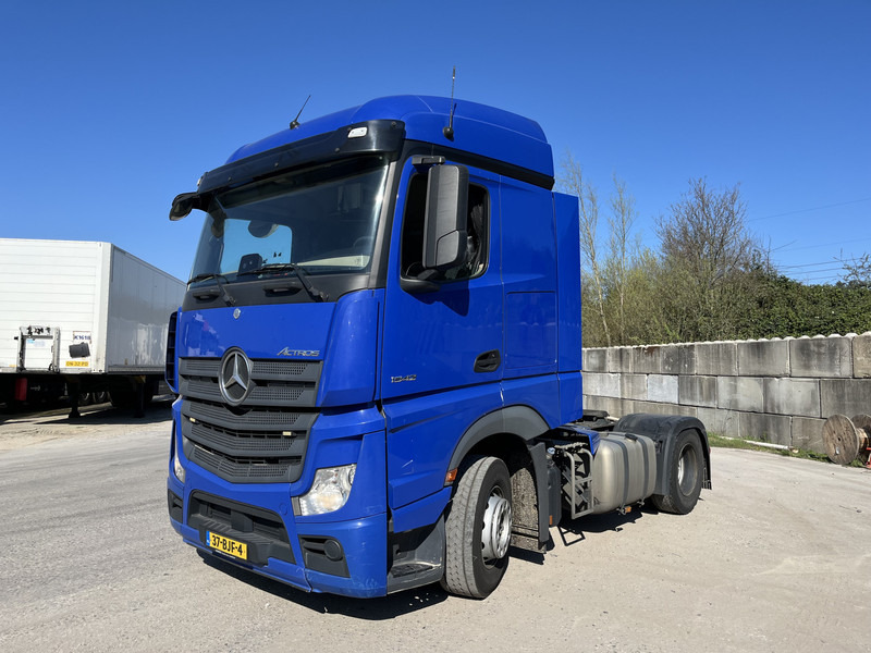 Dragbil Mercedes-Benz Actros 1842 Streamspace / 937 dkm / 2 Tanks / NL Truck: bild 20 Dragbil Mercedes-Benz Actros 1842 Streamspace / 937 dkm / 2 Tanks / NL Truck: bild 20