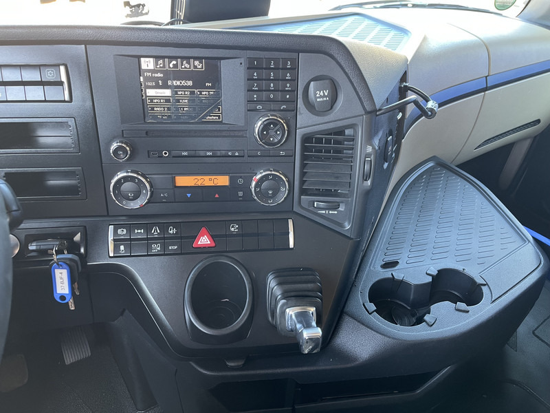 Mercedes-Benz Actros 1842 Streamspace / 937 dkm / 2 Tanks / NL Truck - Dragbil: bild 5 Mercedes-Benz Actros 1842 Streamspace / 937 dkm / 2 Tanks / NL Truck - Dragbil: bild 5