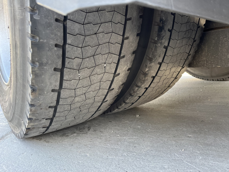 Dragbil Mercedes-Benz Actros 1842 Streamspace / 945 dkm / 2 Tanks / NL Truck: bild 14